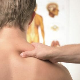 ปวดคอ ใช้มือถือ office syndrome ปวดคอ ใช้มือถือ office syndrome